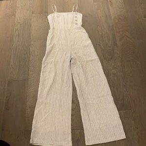 Super cute jumpsuit!